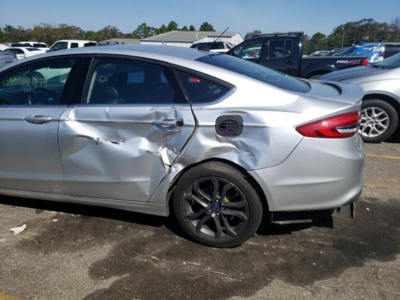 FORD FUSION SE HYBRID 2018