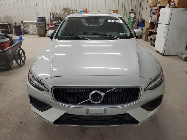 VOLVO S60 T6 MOMENTUM 2020