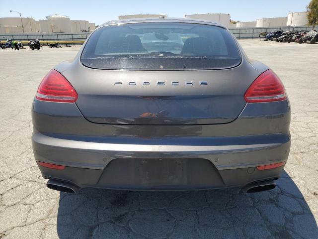 PORSCHE PANAMERA 2 2015