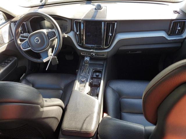 VOLVO XC60 T5 MOMENTUM 2018