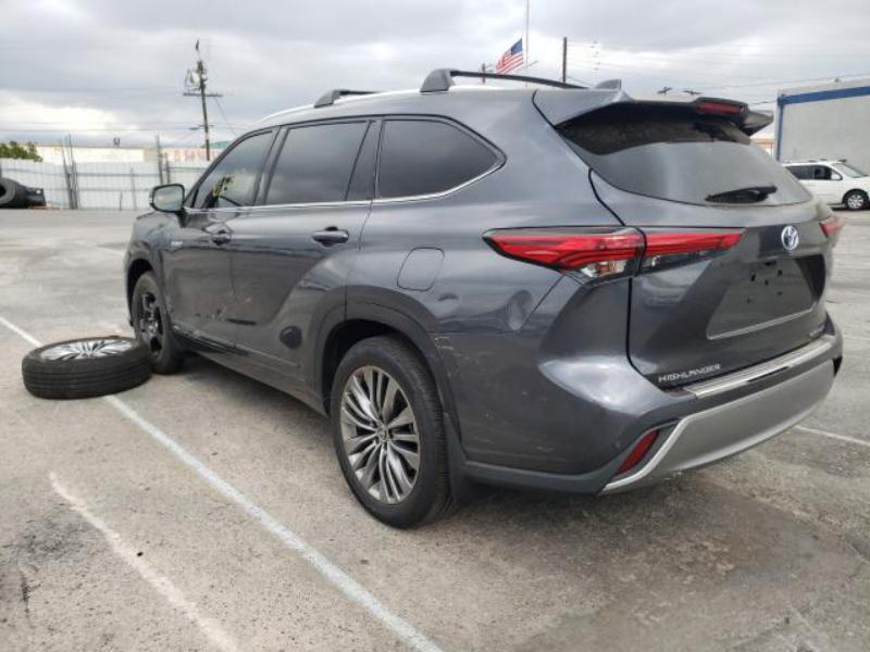 TOYOTA HIGHLANDER HYBRID PLATINUM 2021
