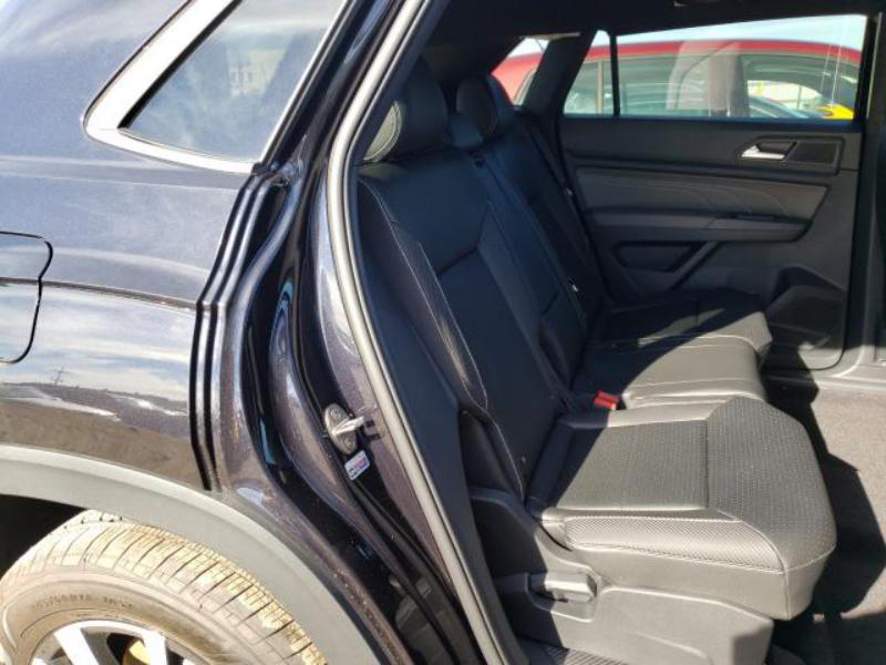 VOLKSWAGEN ATLAS CROSS SPORT SE 2021