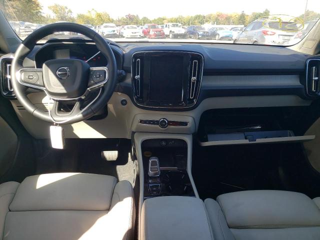 VOLVO XC40 PLUS 2023