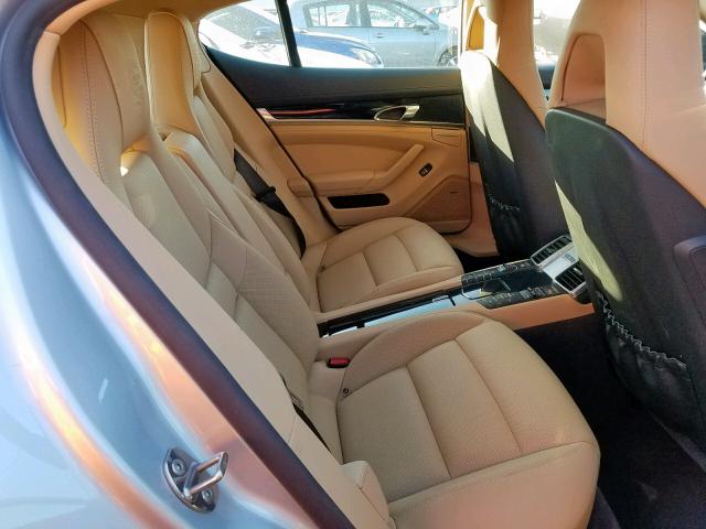 PORSCHE PANAMERA 2 2016