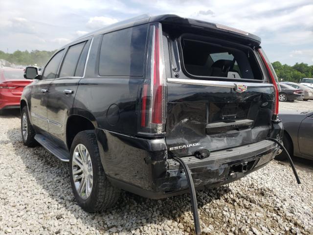 CADILLAC ESCALADE 2017