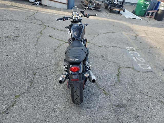 TRIUMPH STREET TWIN 2022