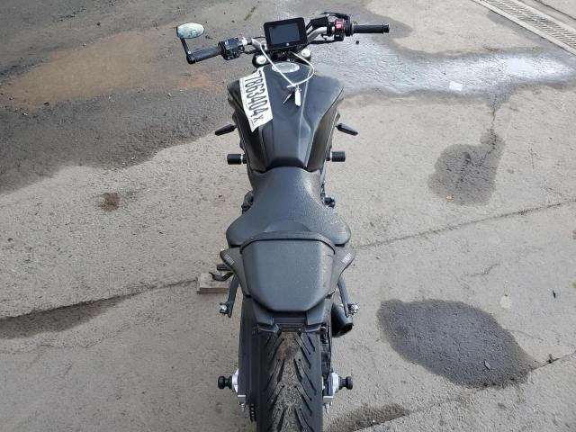 YAMAHA MT07 2024