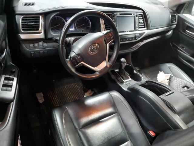 TOYOTA HIGHLANDER SE 2019