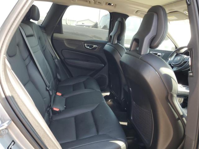 VOLVO XC60 T5 MOMENTUM 2018