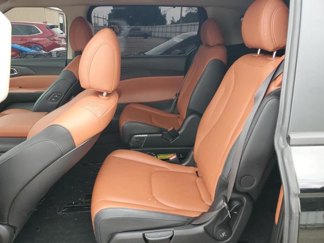 KIA CARNIVAL EX 2024