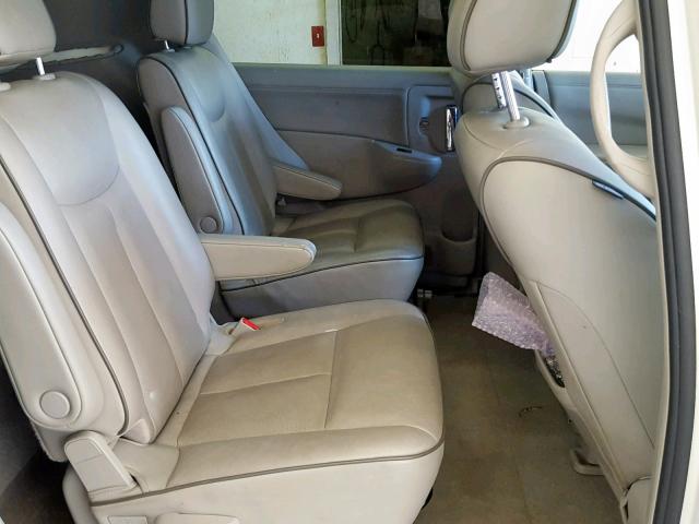 NISSAN QUEST S 2015