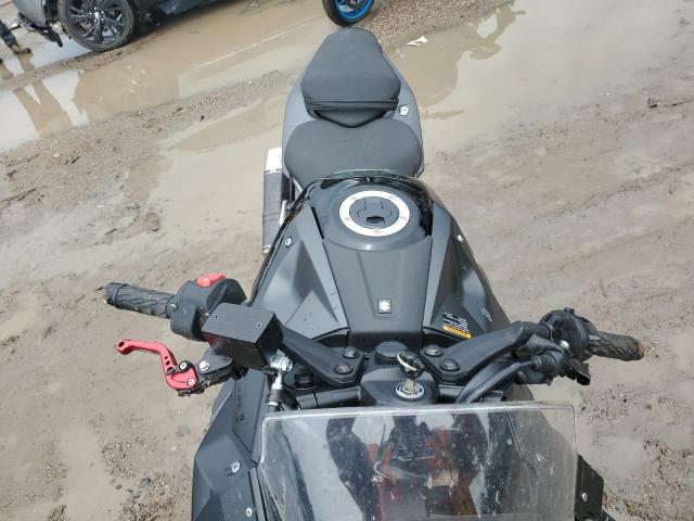 SUZUKI GSX800 F 2024