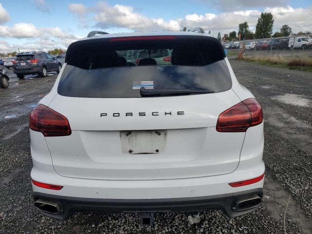 PORSCHE CAYENNE 2018