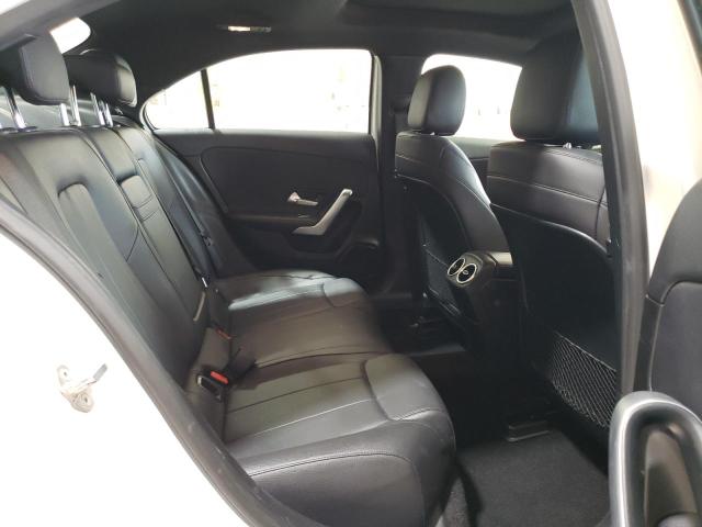 MERCEDES-BENZ A 220 2019