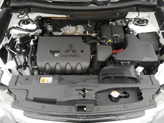 MITSUBISHI OUTLANDER SE 2018