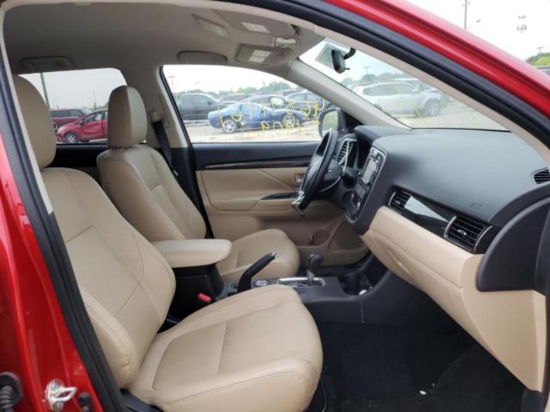 MITSUBISHI OUTLANDER SE 2016