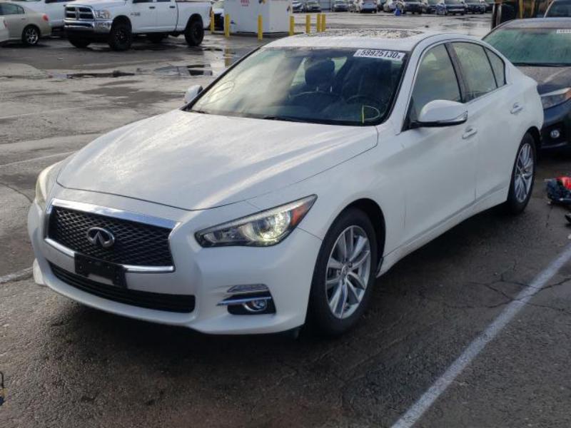 INFINITI Q50 BASE 2015