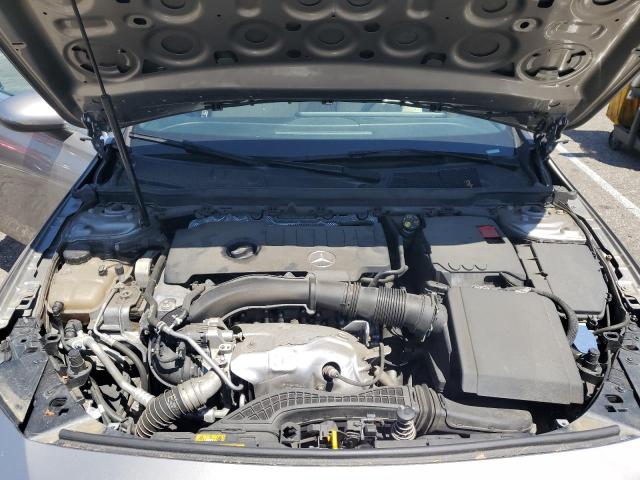 MERCEDES-BENZ A 220 2019