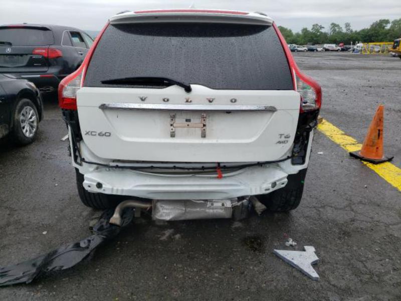 2017 VOLVO XC60 T6 INSCRIPTION