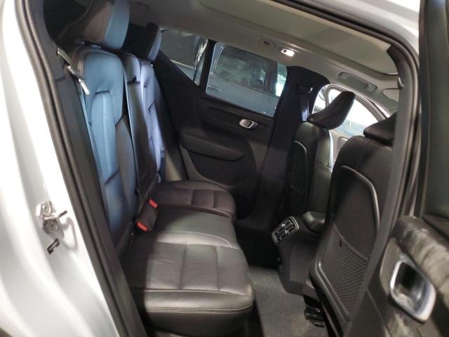 VOLVO XC40 T5 MOMENTUM 2021