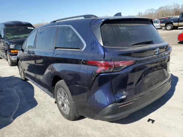 TOYOTA SIENNA LE 2021