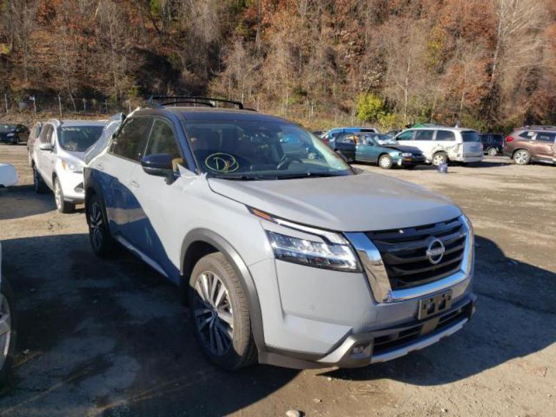 NISSAN PATHFINDER PLATINUM 2021