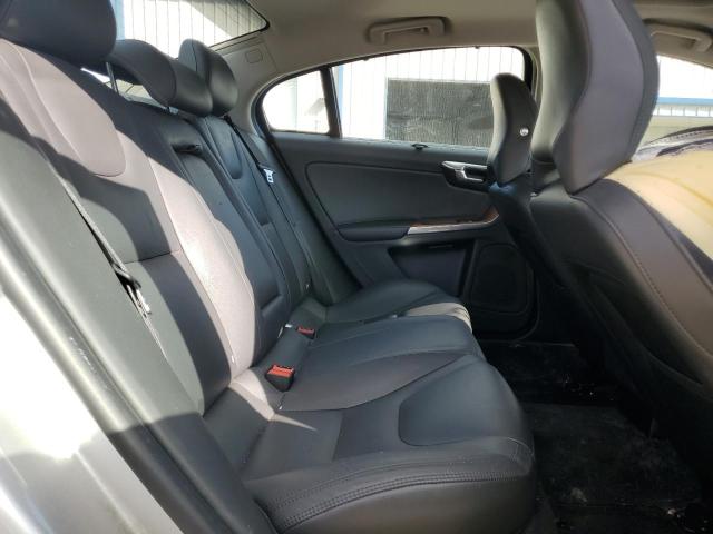 VOLVO S60 PLATINUM 2017