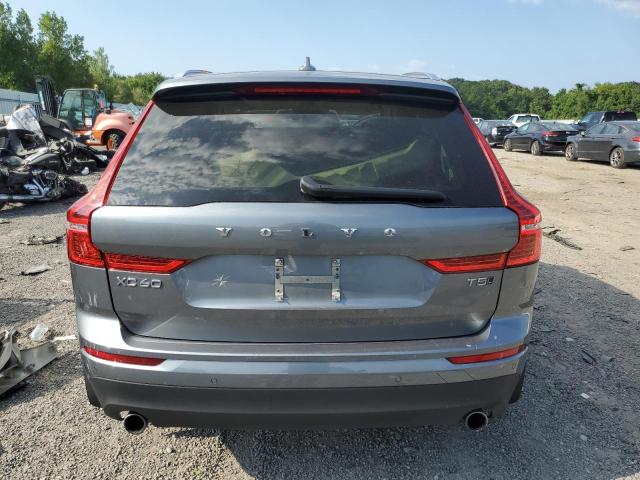 VOLVO XC60 T5 MOMENTUM 2021