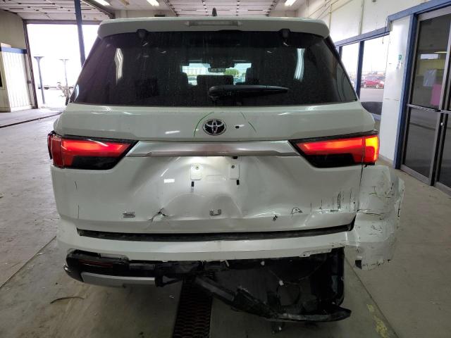 TOYOTA SEQUOIA SR5 2024