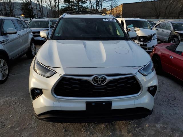 TOYOTA HIGHLANDER XLE 2021
