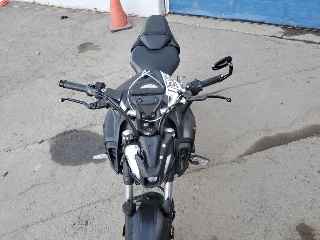 YAMAHA MT07 2024