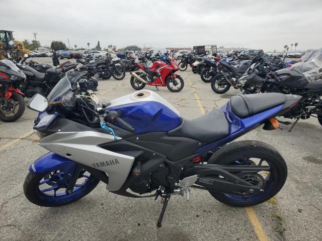 YAMAHA YZFR3 2015