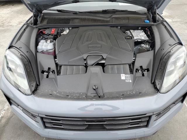 PORSCHE CAYENNE 2024