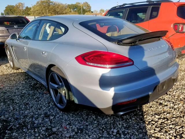 PORSCHE PANAMERA 2 2016