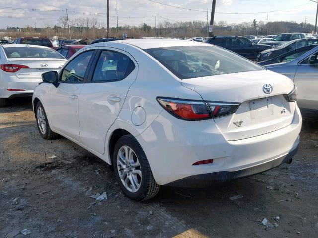 TOYOTA YARIS  2017