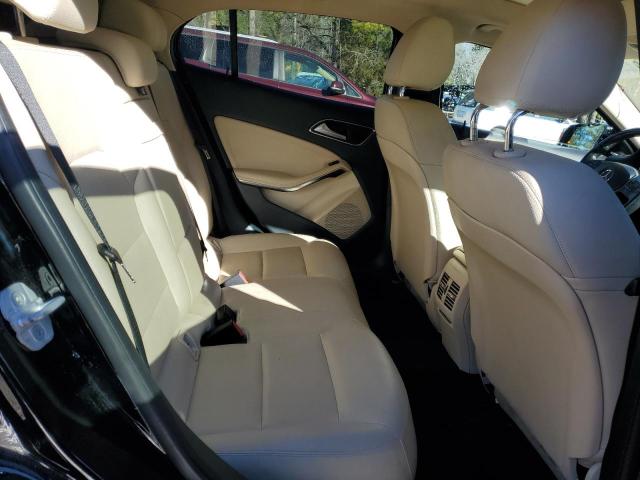 MERCEDES-BENZ GLA 250 4MATIC 2015