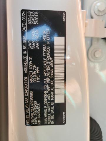 VOLVO XC40 PLUS 2024