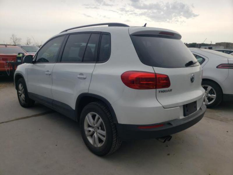 VOLKSWAGEN TIGUAN S 2016