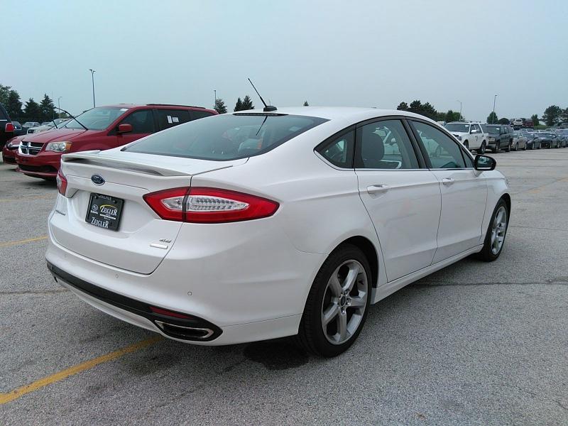 2016 FORD FUSION SE