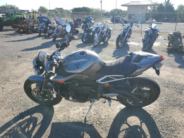 TRIUMPH STREET TRIPLE 765 RS 2024
