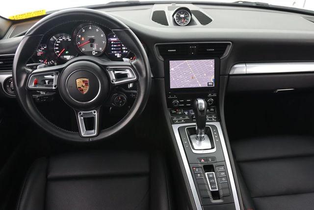 PORSCHE 911 CARRERA S 2017