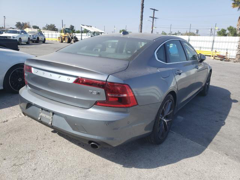 VOLVO S90 T5 MOMENTUM 2018