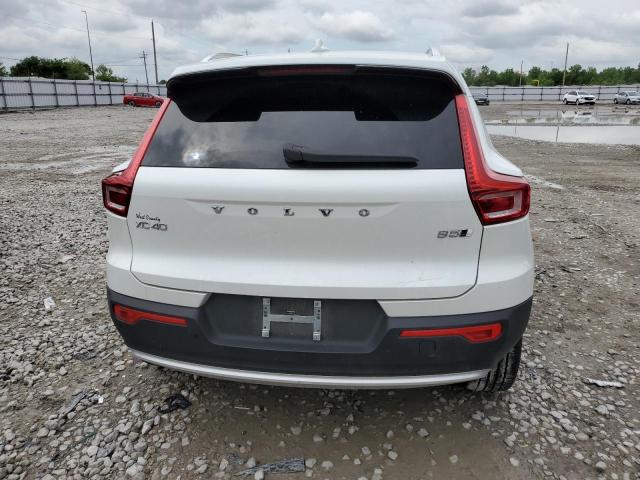 VOLVO XC40 PLUS 2023