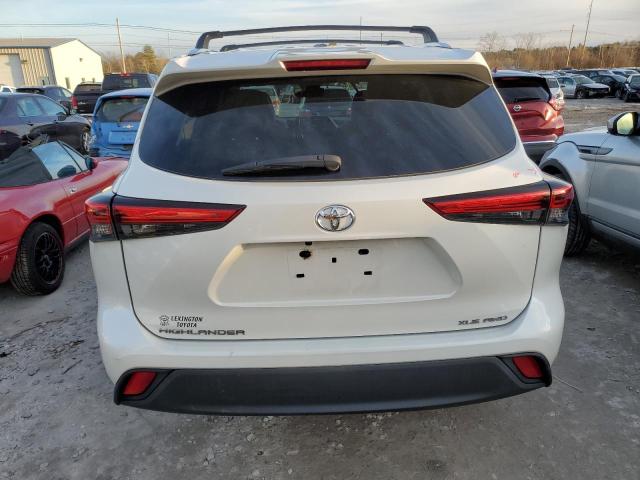 TOYOTA HIGHLANDER XLE 2021