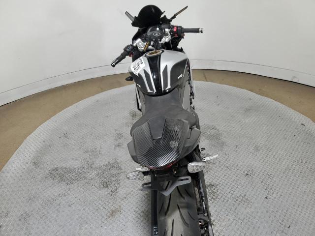 TRIUMPH DAYTONA 660 2025