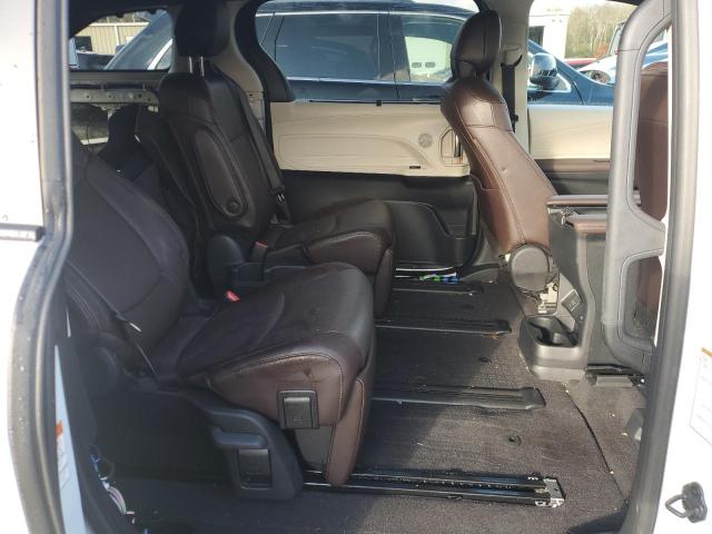 TOYOTA SIENNA LIMITED 2023