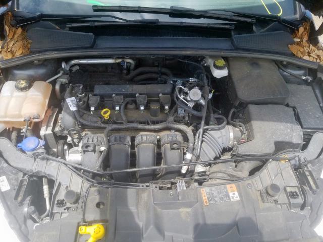 FORD FOCUS SE 2018