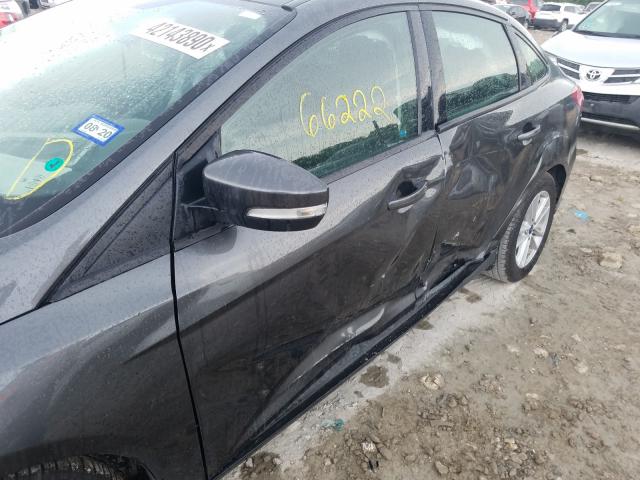 FORD FOCUS SE 2017