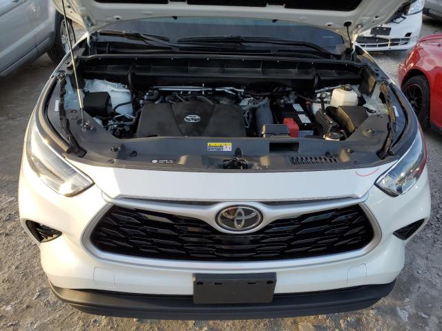 TOYOTA HIGHLANDER XLE 2021