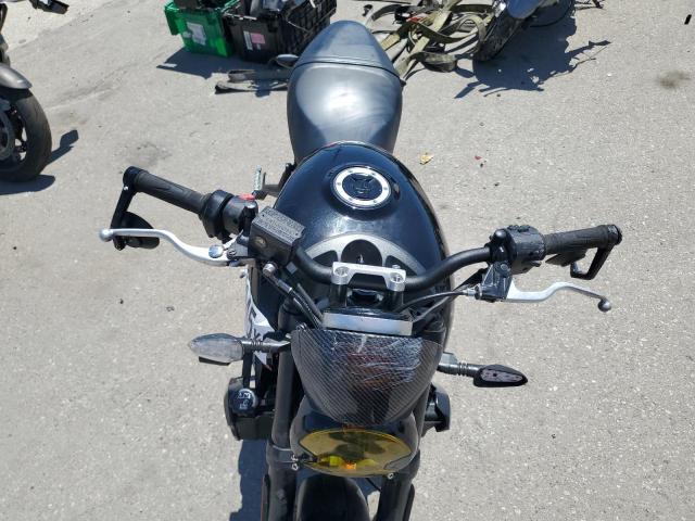 TRIUMPH TRIDENT 660 2023